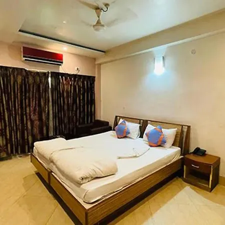 Fabhotel Prime Gananayak-3