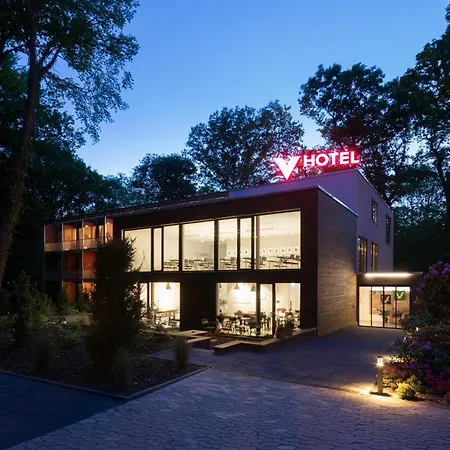V-Hotel-2