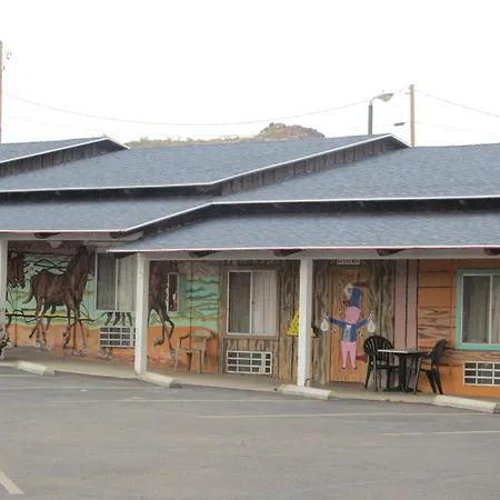 El Trovatore Motel-2