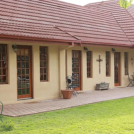 A Cherry Lane Self Catering And B&B-3