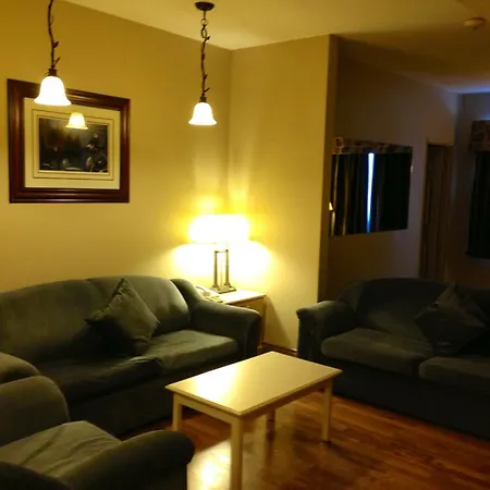 Petawawa River Inn & Suites-2
