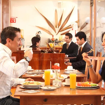 Hotel Emily-3
