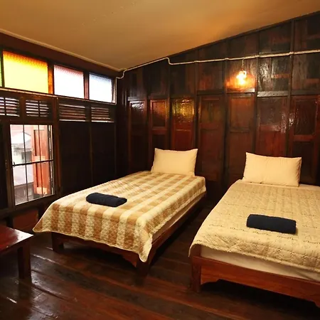 Baan Are Gong Riverside Homestay-3