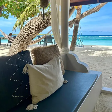 Canopus Retreat Thulusdhoo-2