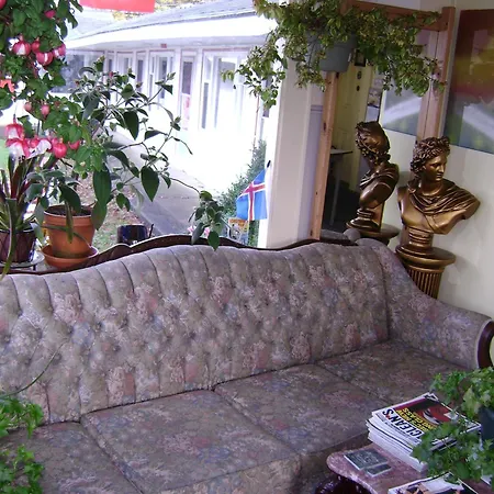 Lakelawn B&B And Motel-3