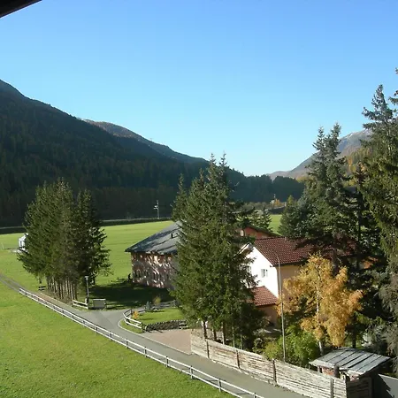 Hotel Adler Garni-3