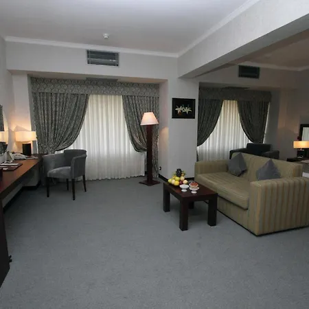 Le Grande Plaza Hotel-3