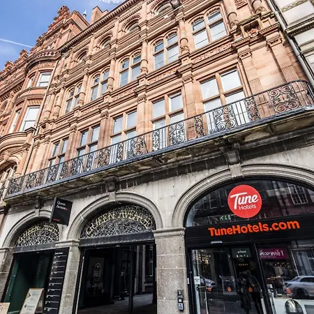 Tune Hotel Liverpool-3