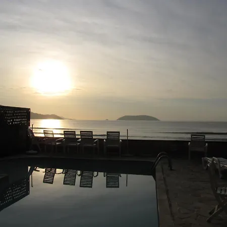 Pousada Casa Na Praia-3