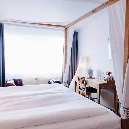 Hotel Eyja-3