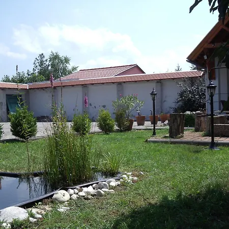 Sasi Panzió 2-2