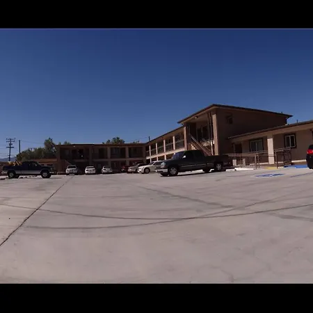 Executive Inn Mojave-2