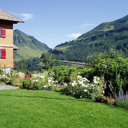 Hotel Alpenblume-2