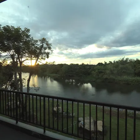 Riverawan Hotel-2