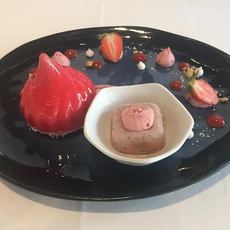 Hotel Restaurant Pavillon Bleu-3