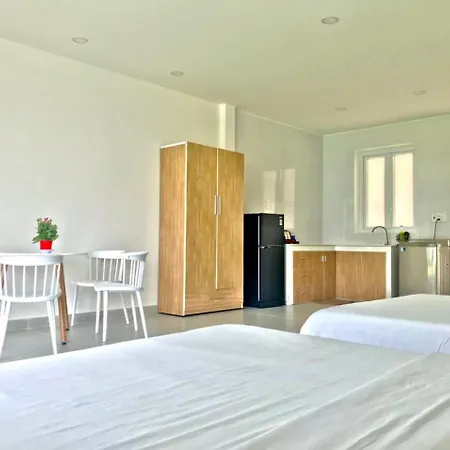 Larina Beach House-2