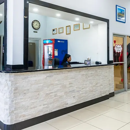 Status Hotel-2