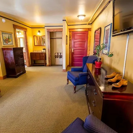 Weatherford Hotel-2
