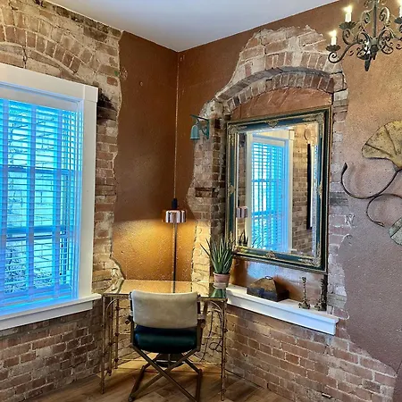 Bisbee Brownstone Suites-3