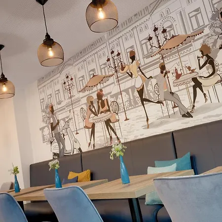 Amper Art Hotel-3