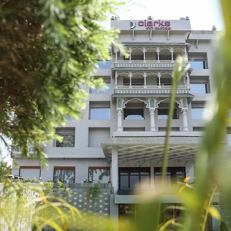 Clarks Inn Suites Raipur-3
