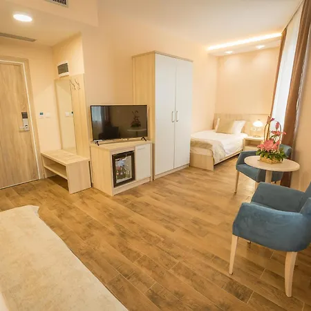 Hotel Mar Garni-3