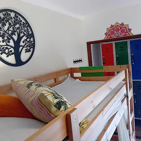 Paz & Amor Guest House - Peace & Love-3
