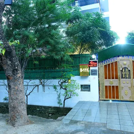 Golden Homestay-3