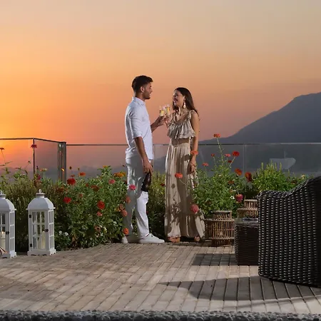 Peninsula Gardens Hotel (Adults Only)-2