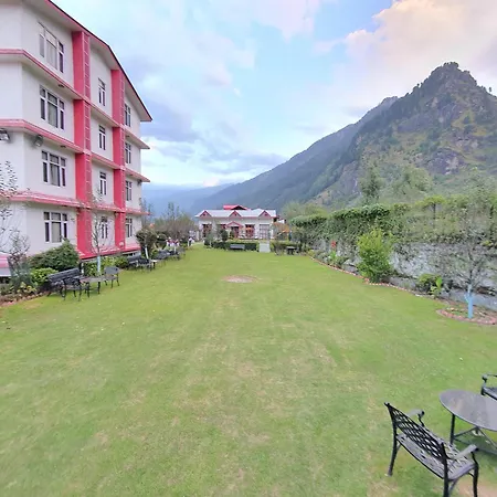 De Vivendi Resorts, Manali With 35000 Sqft Open Lawn-2