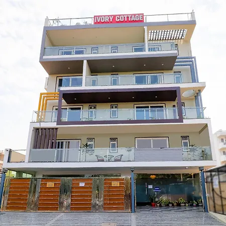 Treebo Rejoice 52 - 3Km From Huda City Metro Station-2