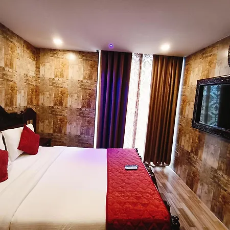 Hyders Park- The Luxury Hotel-3