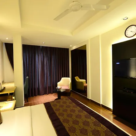 Hotel City Star - City Centre With Free Airport Pickup-3