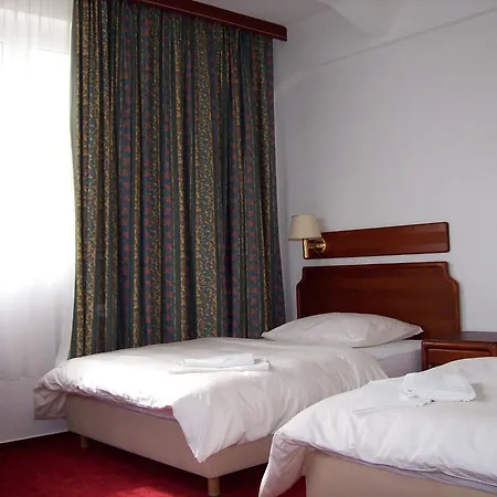Hotel S-Centrum Decin-3