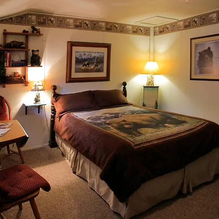 Silver Pines Lodge-3