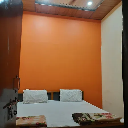 Agrawal Guest House, Mahismati Marg,Sakhipura, Ujjain-3