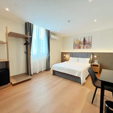 The Borneo Hotel-3