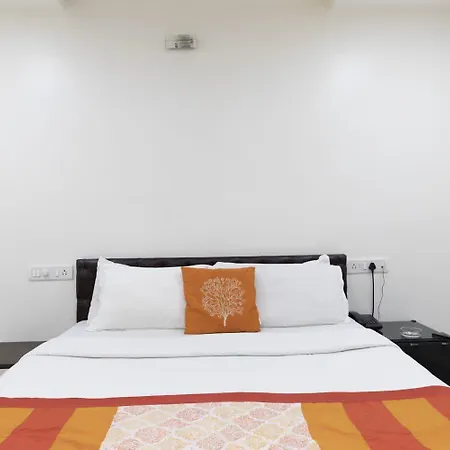 Hotel Amber Suite Near Mumbai Airport-3
