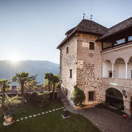 Relais & Chateaux Hotel Castel Fragsburg-3