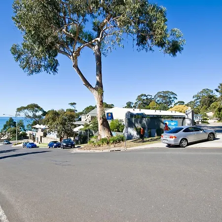 Lorne Bay View Motel-3
