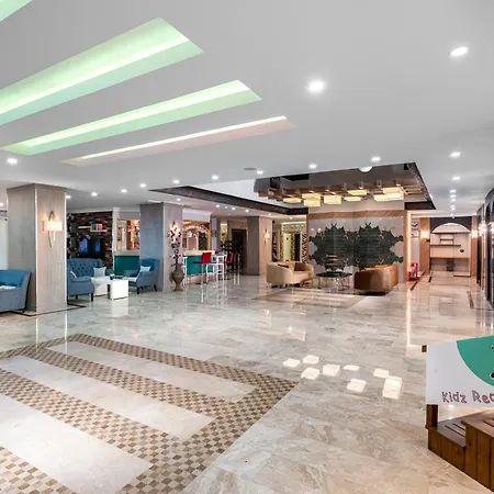 Club Big Blue Suit Hotel-3