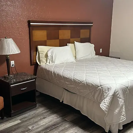 Deluxe Inn Of Roswell-3