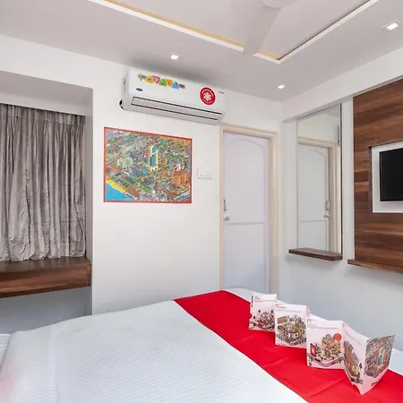 Super Oyo Capital O Admire Suit Hospitality-3