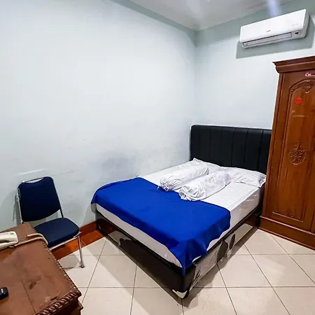 House Of Livina Mitra Reddoorz-3