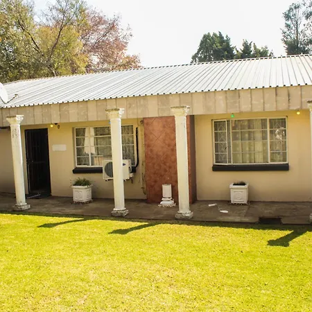 Ingwenya Guesthouse-2