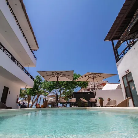 Hau Holbox, Oceanfront Boutique Hotel-3