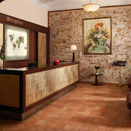 Hotel Praga 1-3