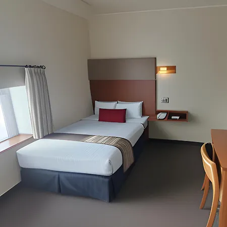 Golden Lion Hotel-2