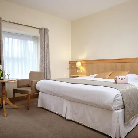 Mahon'S Hotel-2