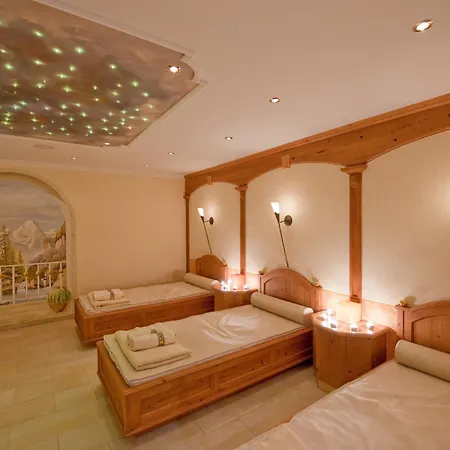 Hotel Jagdhof Bed & Breakfast-3